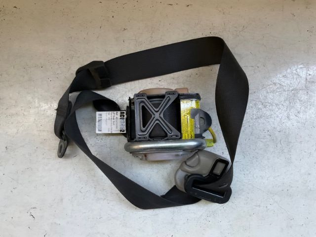 Toyota Noah/Voxy R60 2001-2007 LF Seat Belt