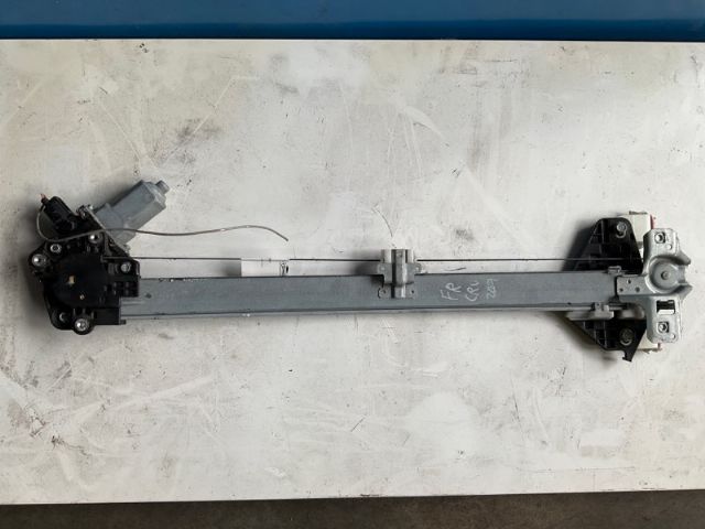 Honda CR-V RE3 2006-2011 RF Door Elec Regulator