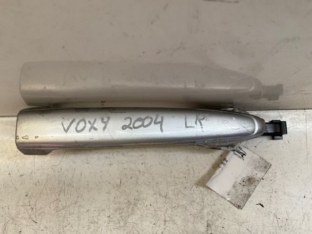 Toyota Noah/Voxy R60 2001-2007 LR Door Exterior Handle