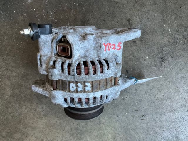 Nissan Navara D22 2008-2015 Alternator