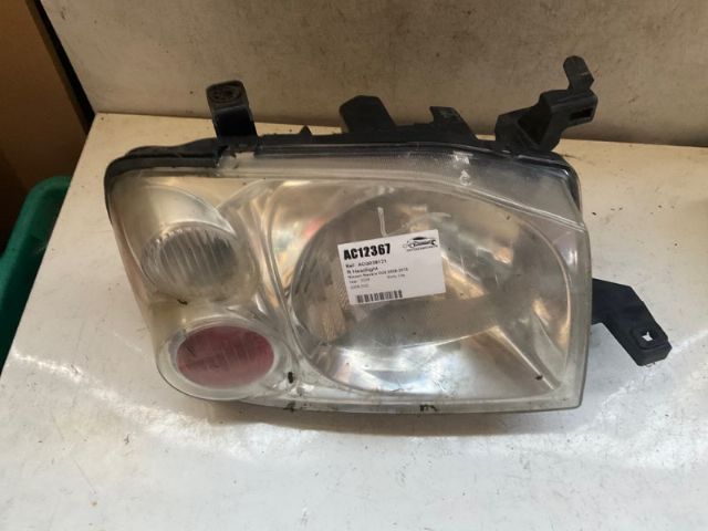 Nissan Navara D22 2008-2015 R Headlight