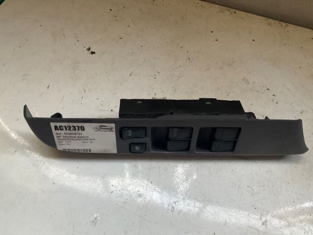 Nissan Navara D22 2008-2015 RF Window Switch