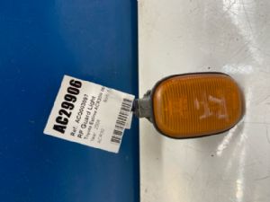 Toyota Estima ACR30W 06/00-02/06 RF Guard Light