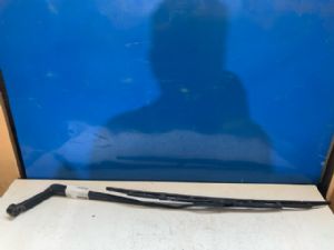 Toyota Wish ZNE10G 2003-2009 RF Wiper Arm