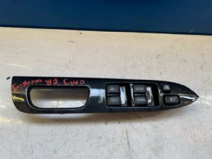 Toyota Wish ZNE10G 2003-2009 RF Window Switch