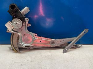 Toyota Hilux GUN126 4wd 05/15- onwards RF Door Elec Regulator