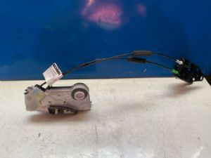 Toyota Hilux GUN126 4wd 05/15- onwards RF Door Actuator