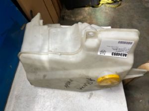 Mazda Atenza GG 2002-2008 Front Washer Bottle
