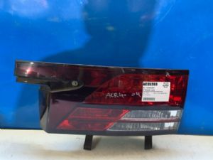 Toyota Estima ACR30W 06/00-02/06 R Tailgate Light