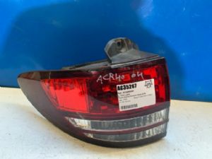 Toyota Estima ACR30W 06/00-02/06 L Tail Light