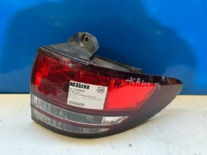 Toyota Estima ACR30W 06/00-02/06 R Tail Light
