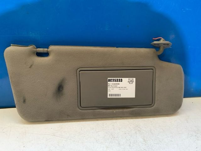 Toyota Noah/Voxy R60 2001-2007 RH Sunvisor
