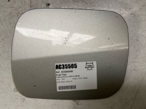 Toyota Altezza GXE10 98-05 Fuel Flap