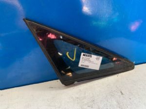 Toyota Wish ZNE10G 2003-2009 RF Quarter Glass
