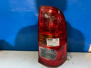 Toyota Hilux KUN16 02/2005-07/2008 R Tail Light