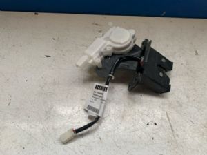 Mazda Axela BK 2003-2009 Tailgate Catch