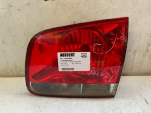 Volkswagen Touareg 7L 2002-2006 R Tailgate Light