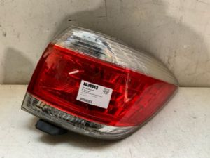 Toyota Highlander GSU40 2010-2013 R Tail Light