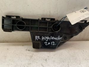 Toyota Highlander GSU40 2010-2013 RR Bumper Retainer