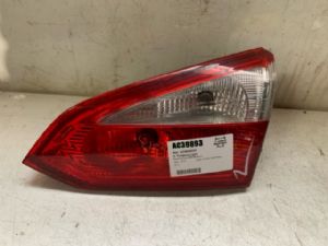Ford Focus LW2 2012-on R Tailgate Light