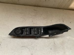 Ford Focus LW2 2012-on RF Window Switch