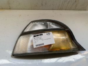 Toyota Granvia KCH10 L Corner Light