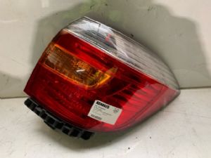 Toyota Highlander GSU40 2010-2013 R Tail Light