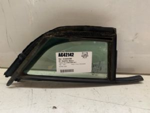 Toyota Vitz XP90 2005-2011 RF Quarter Glass