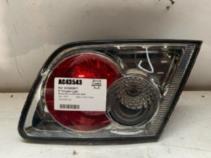 Mazda Atenza GG 2002-2008 R Tailgate Light