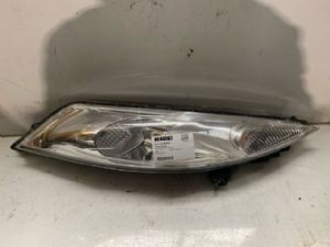 Nissan Juke F15 2012-on R Headlight
