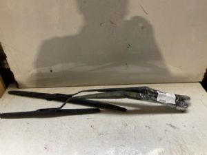 Toyota Hilux GUN126 4wd 05/15- onwards Front Wiper Arm
